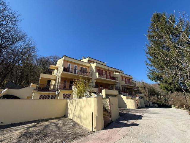 Appartamento in vendita di 80 m² in Via Guido Rossa