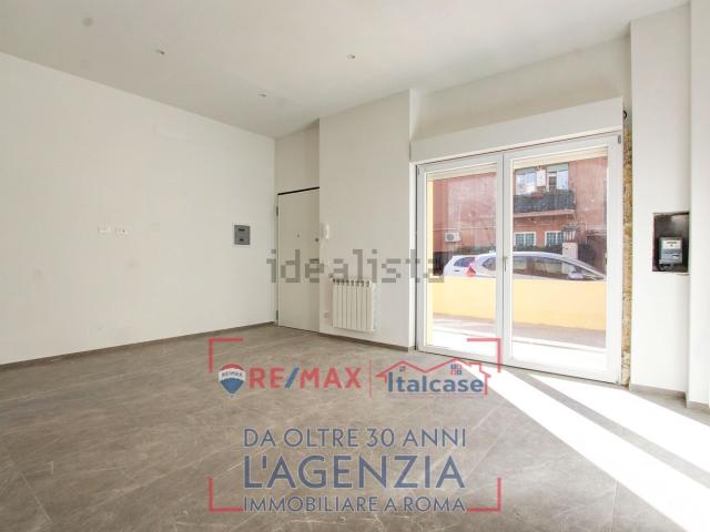 Appartamento in vendita di 80 m² in Via Gustavo Pacetti, 36