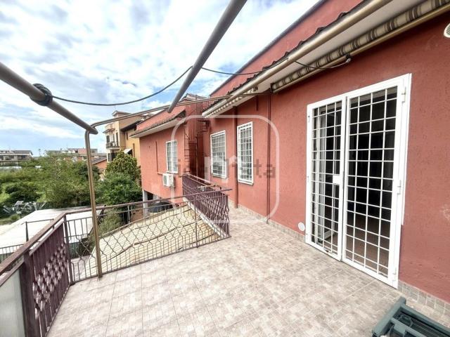 Appartamento in vendita di 80 m² in Via Introdacqua, 15