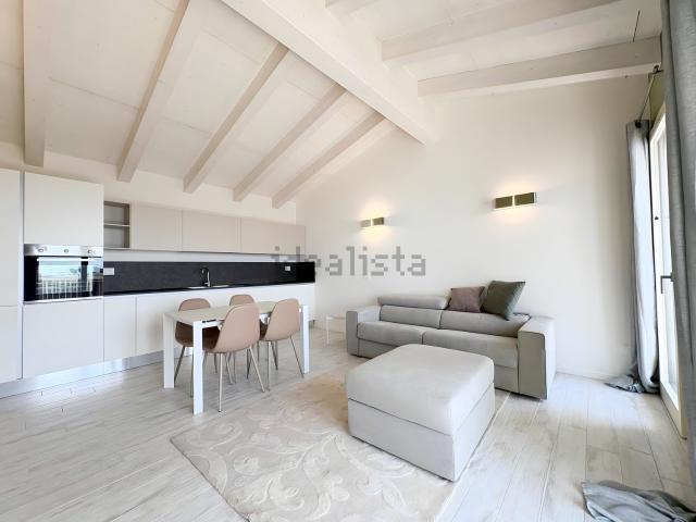 Appartamento in vendita di 80 m² in Via Isola Saloni, 110