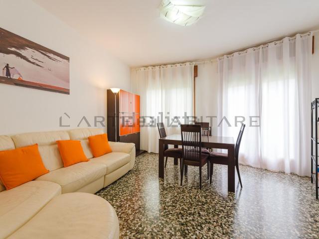 Appartamento in vendita di 80 m² in Via Ippolito Caffi, 6
