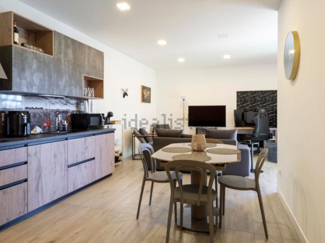 Appartamento in vendita di 80 m² in Via IV Giornate di Napoli