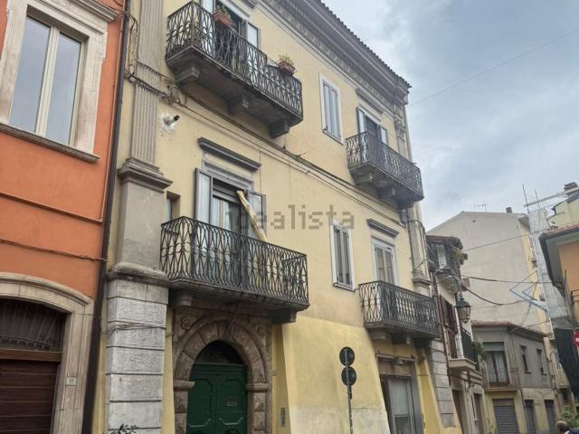 Appartamento in vendita di 80 m² in Via IV Novembre
