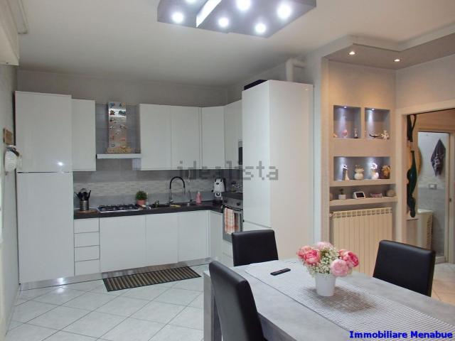 Appartamento in vendita di 80 m² in Via IV Novembre