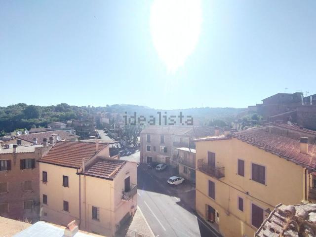 Appartamento in vendita di 80 m² in Via IV Novembre, 2
