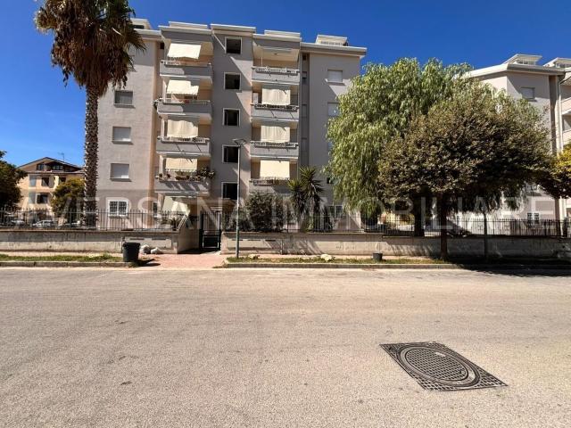Appartamento in vendita di 80 m² in Via Larga