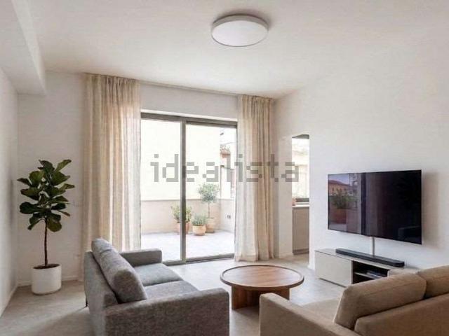 Appartamento in vendita di 80 m² in Via Leonardo Eulero