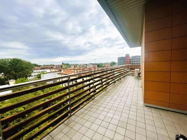 Appartamento in vendita di 80 m² in Via Leonida Bissolati