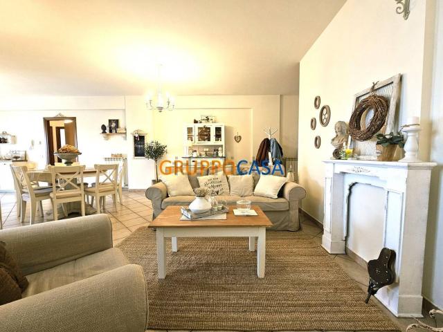 Appartamento in vendita di 80 m² in Via Leopoldo Galeotti, 138