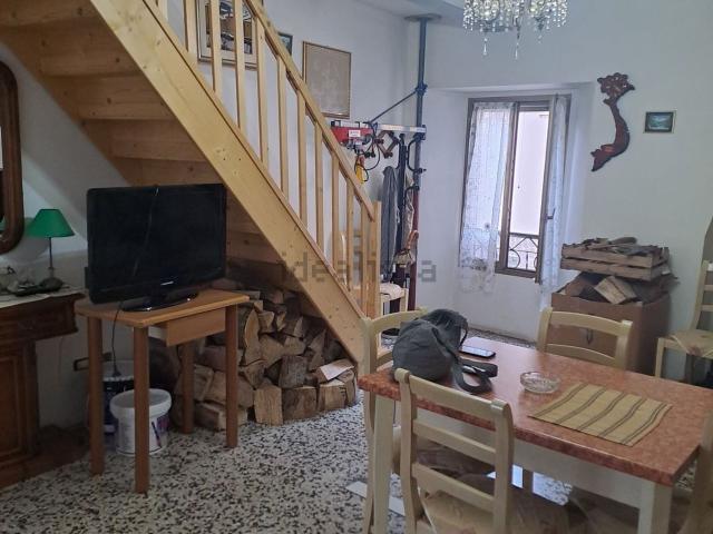 Appartamento in vendita di 80 m² in Via Legnone
