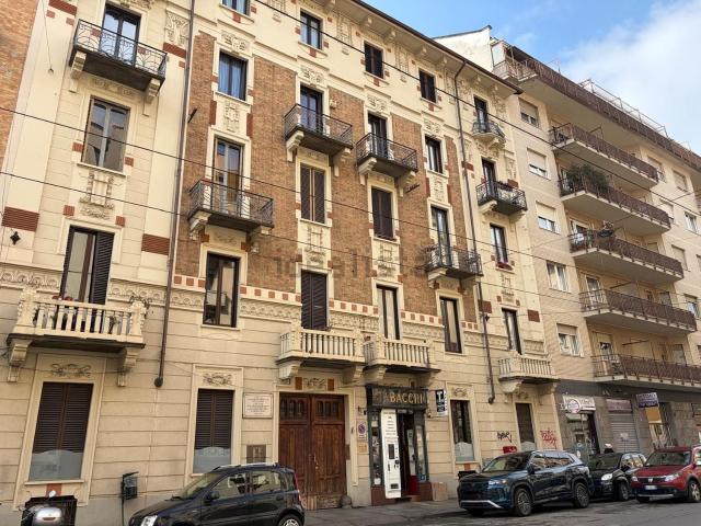 Appartamento in vendita di 80 m² in Via Luigi Cibrario, 65