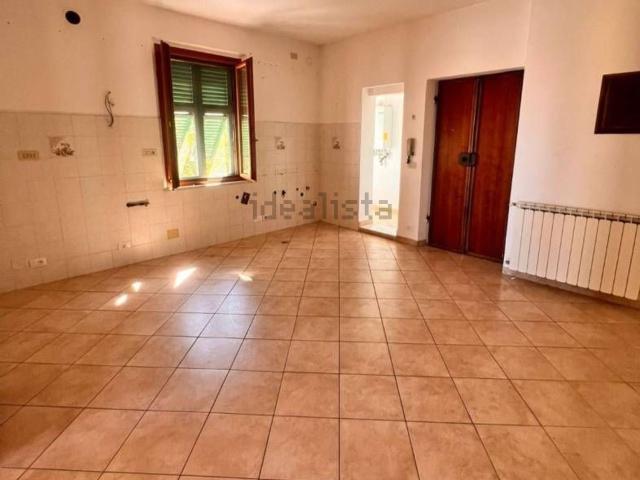 Appartamento in vendita di 80 m² in Via Luigi Cozzani