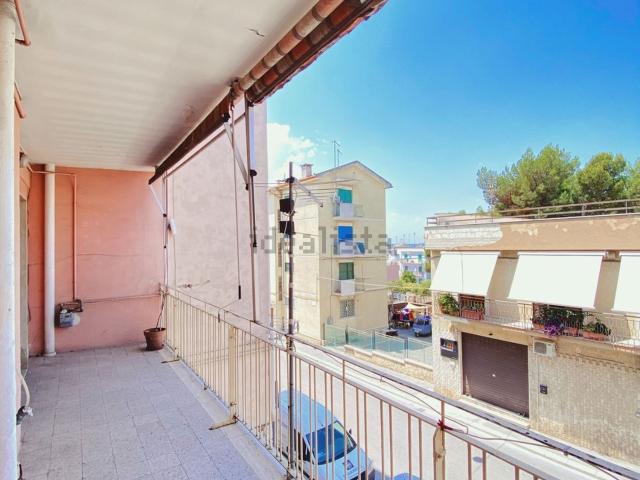 Appartamento in vendita di 80 m² in Via Luigi Settembrini, 85
