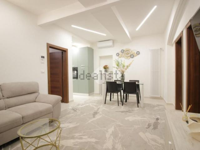 Appartamento in vendita di 80 m² in Via Marco Emilio Lepido, 289