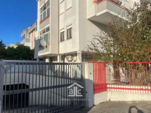Appartamento in vendita di 80 m² in Via Merine, 27