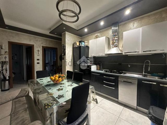 Appartamento in vendita di 80 m² in Via Michele Coppino, 68