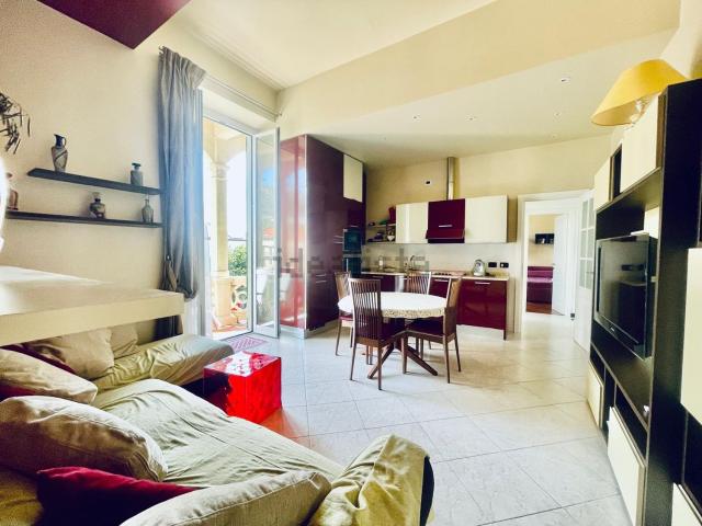 Appartamento in vendita di 80 m² in Via Monte Grappa, 7