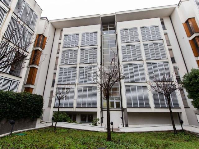Appartamento in vendita di 80 m² in Via Monte Rosa, 86