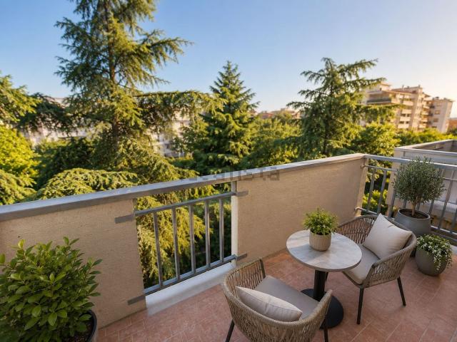 Appartamento in vendita di 80 m² in Via Montegrappa