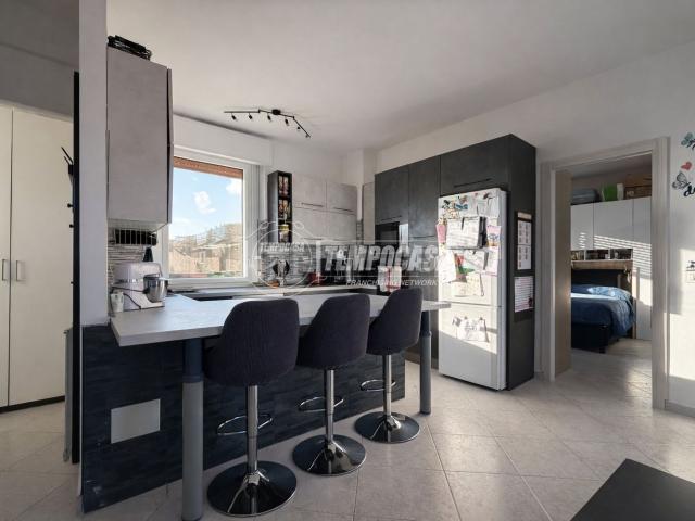 Appartamento in vendita di 80 m² in Via Mons. Pandini, 18