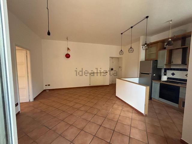 Appartamento in vendita di 80 m² in Via Monsignore Grassi, 7