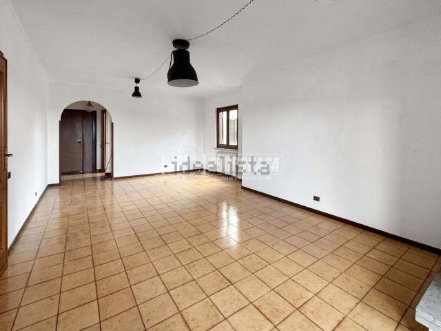 Appartamento in vendita di 80 m² in Via Mosca