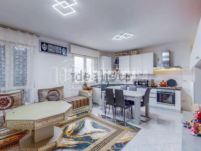 Appartamento in vendita di 80 m² in Via Muzza Corona