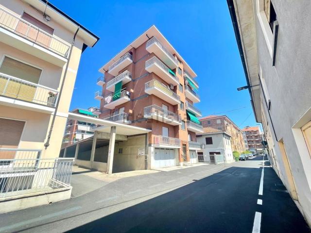 Appartamento in vendita di 85 m² in Via N. Sauro, 6