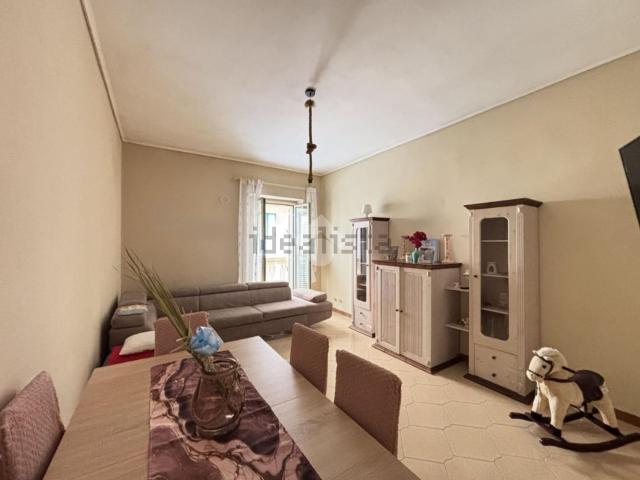 Appartamento in vendita di 80 m² in Via Napoli, 1