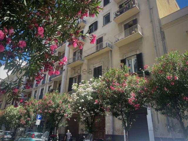 Appartamento in vendita di 80 m² in Via Nicolò Putignani, 262