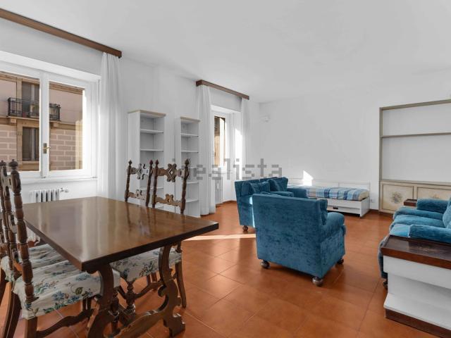 Appartamento in vendita di 80 m² in Via Panfilo Castaldi, 21