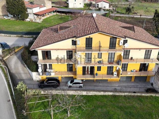 Appartamento in vendita di 80 m² in Via Padre R. Formato, 25