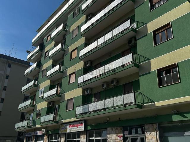 Appartamento in vendita di 80 m² in Via Papa Pio XII, 100