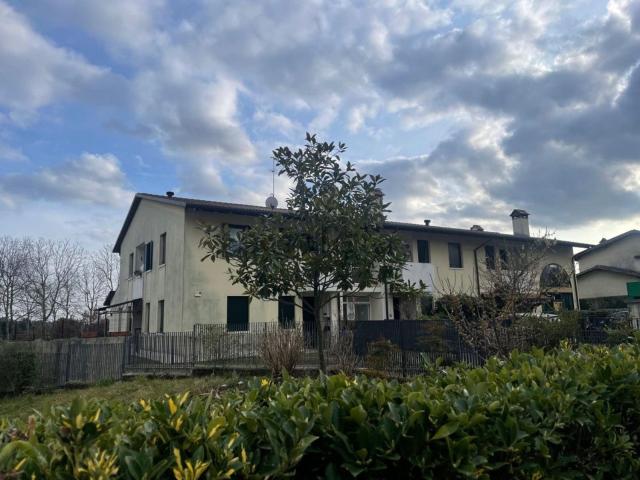 Appartamento in vendita di 80 m² in Via Parisotti