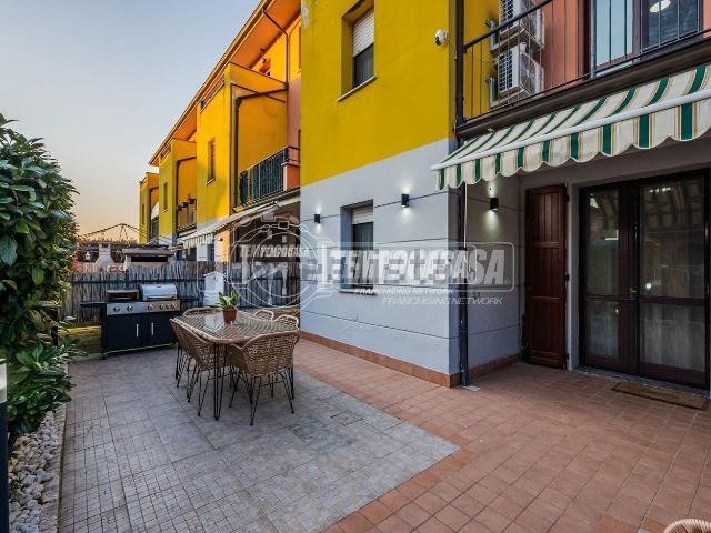 Appartamento in vendita di 80 m² in Via per Riolo, 62