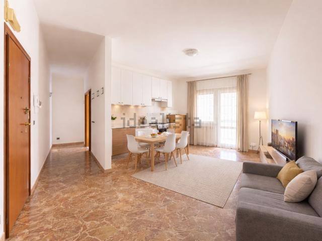 Appartamento in vendita di 80 m² in Via Portunno