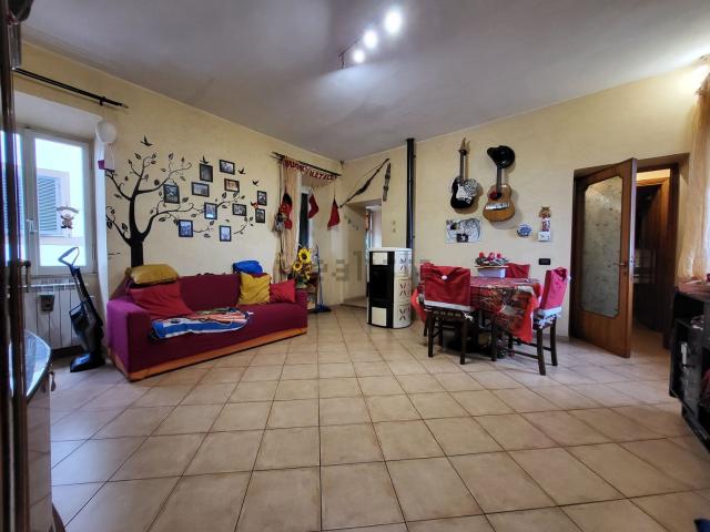 Appartamento in vendita di 80 m² in Via placido martini, 174