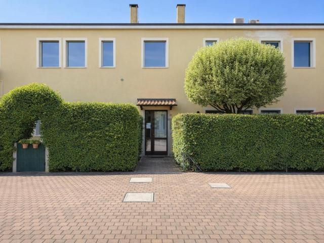 Appartamento in vendita di 80 m² in Via Provinciale, 67