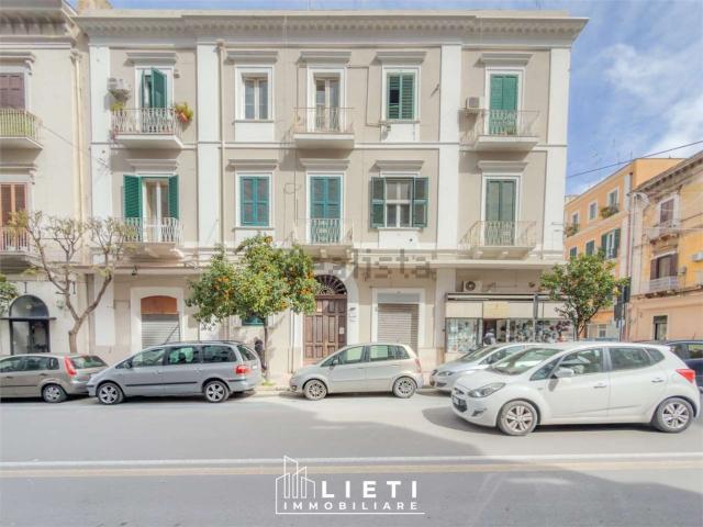 Appartamento in vendita di 80 m² in Via Principe Amedeo, 81
