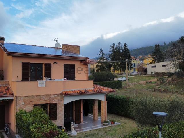 Appartamento in vendita di 80 m² in Via Renzo Megni, 2