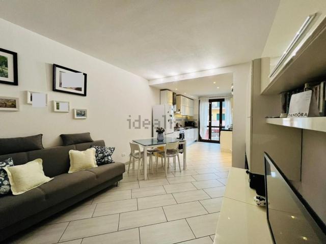Appartamento in vendita di 80 m² in Via Renello Gemignani, 38
