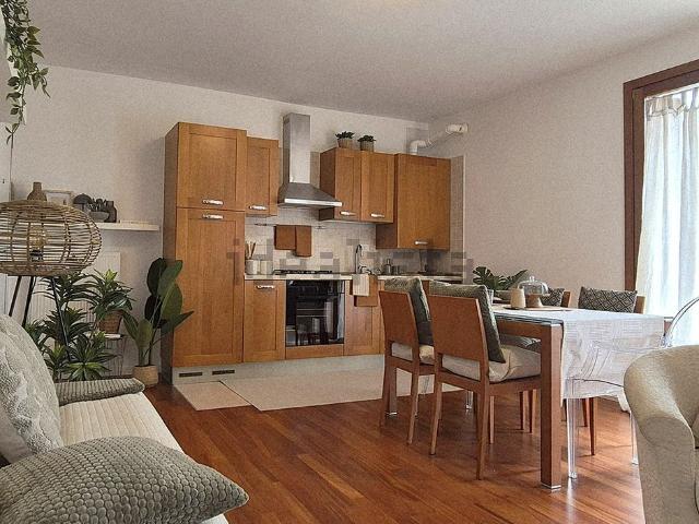 Appartamento in vendita di 80 m² in Via Roma, 87