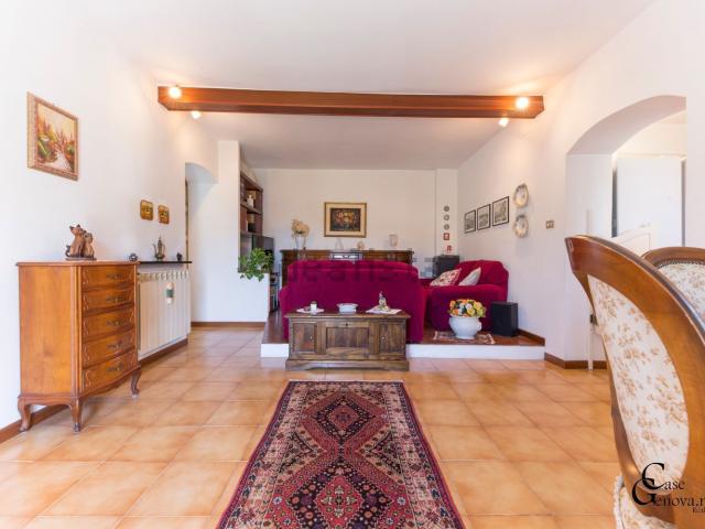 Appartamento in vendita di 80 m² in Via Roccatagliata