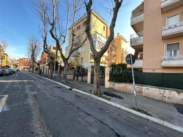 Appartamento in vendita di 80 m² in Via Rutilio Namaziano