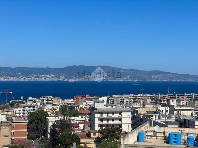 Appartamento in vendita di 80 m² in Via Santa Lucia al Parco, 25