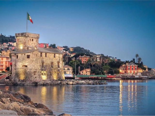 Appartamento in vendita di 80 m² in Via Santa Maria del Campo