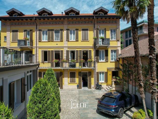 Appartamento in vendita di 80 m² in Via San Francesco D&apos Assisi, 6