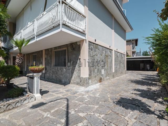 Appartamento in vendita di 80 m² in Via San Tommaso D&apos Aquino, 7