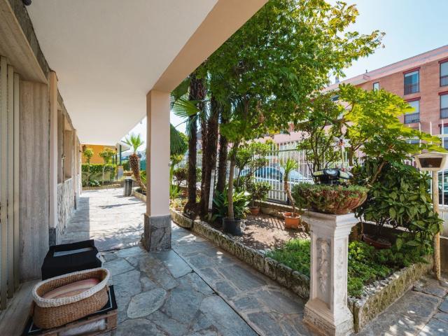Appartamento in vendita di 80 m² in Via San Tommaso D&apos Aquino, 7