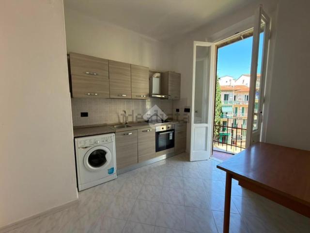 Appartamento in vendita di 80 m² in Via Sallustio Bandini, 12